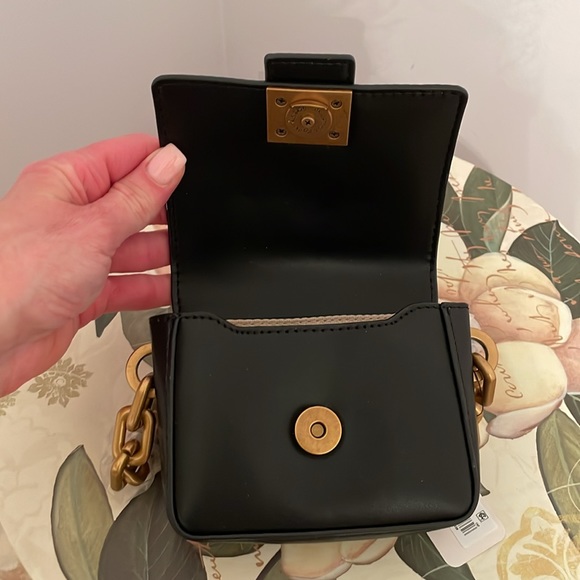 Guess Handbag - Picture 6 of 10